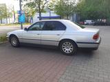 BMW 730 d E38 - BMW 730: E38