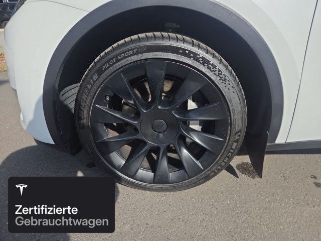 Tesla Model Y Long Range AWD foto 7