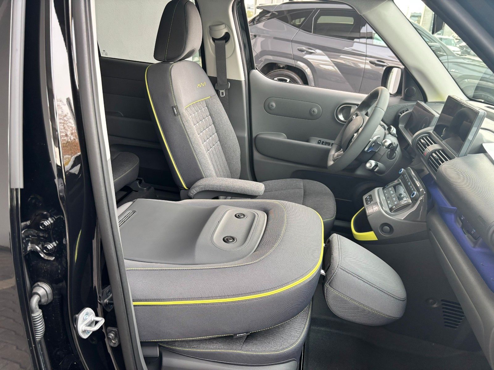 Fahrzeugabbildung Hyundai INSTER Cross 49kWh Effizienz-Paket/NAVI/SHZ!