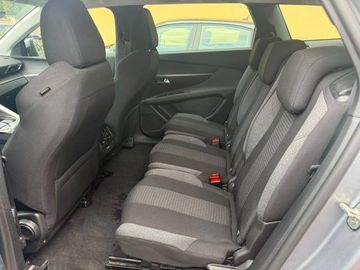 Peugeot 5008 - 11