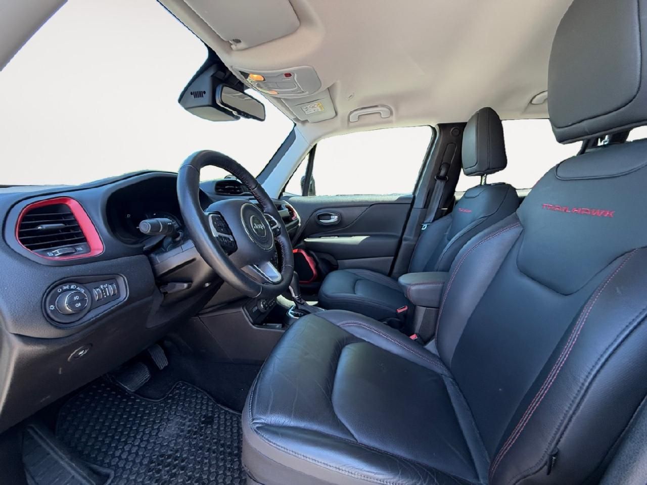 Fahrzeugabbildung Jeep Renegade Trailhawk Plug-In-Hybrid 4xe