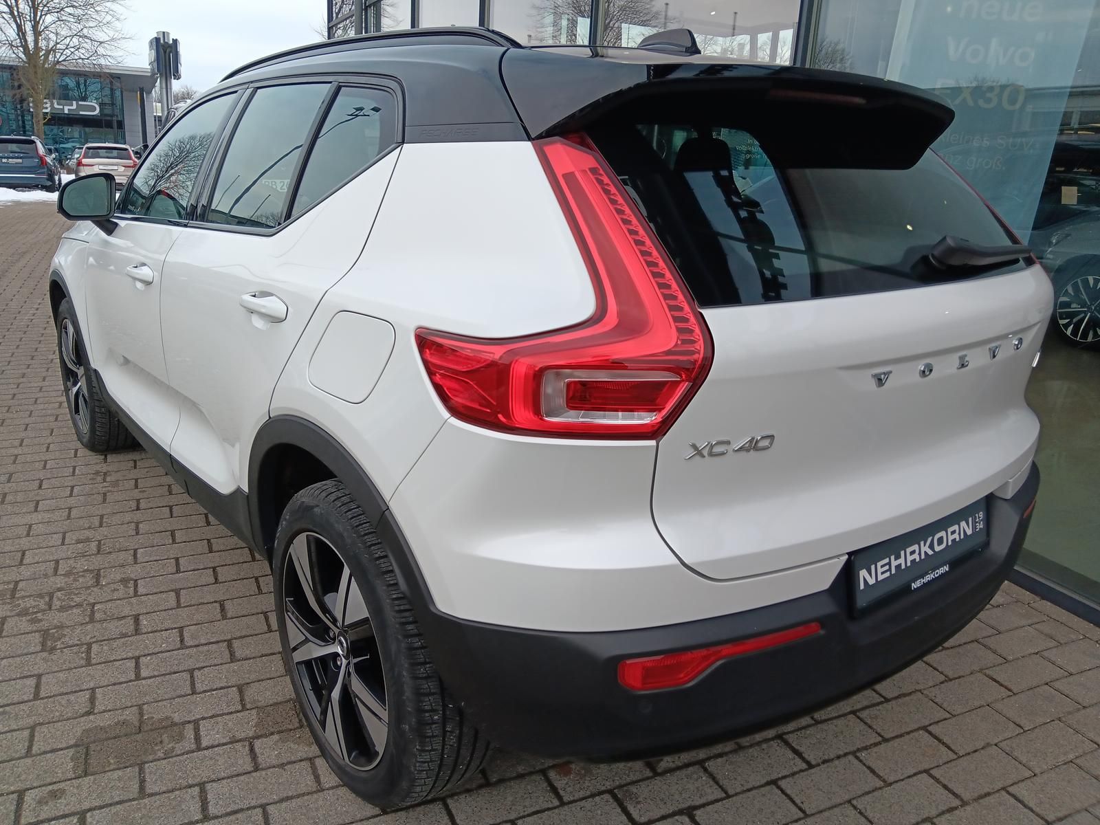 Fahrzeugabbildung Volvo XC40 Recharge Single Plus Pure 'ACC,BLIS'