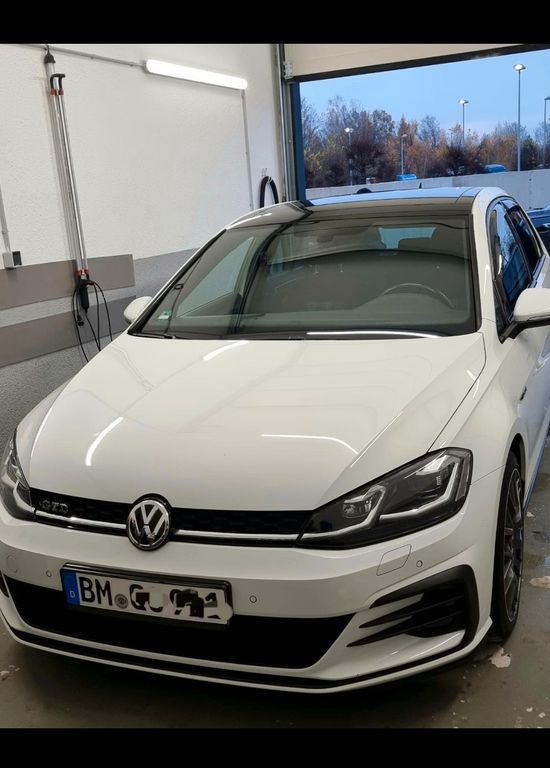 Image of Volkswagen Golf