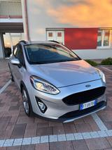 Ford Fiesta 1.5 TDCi 5 porte Vignale - Ford Fiesta Vignale mit Diesel-Antrieb