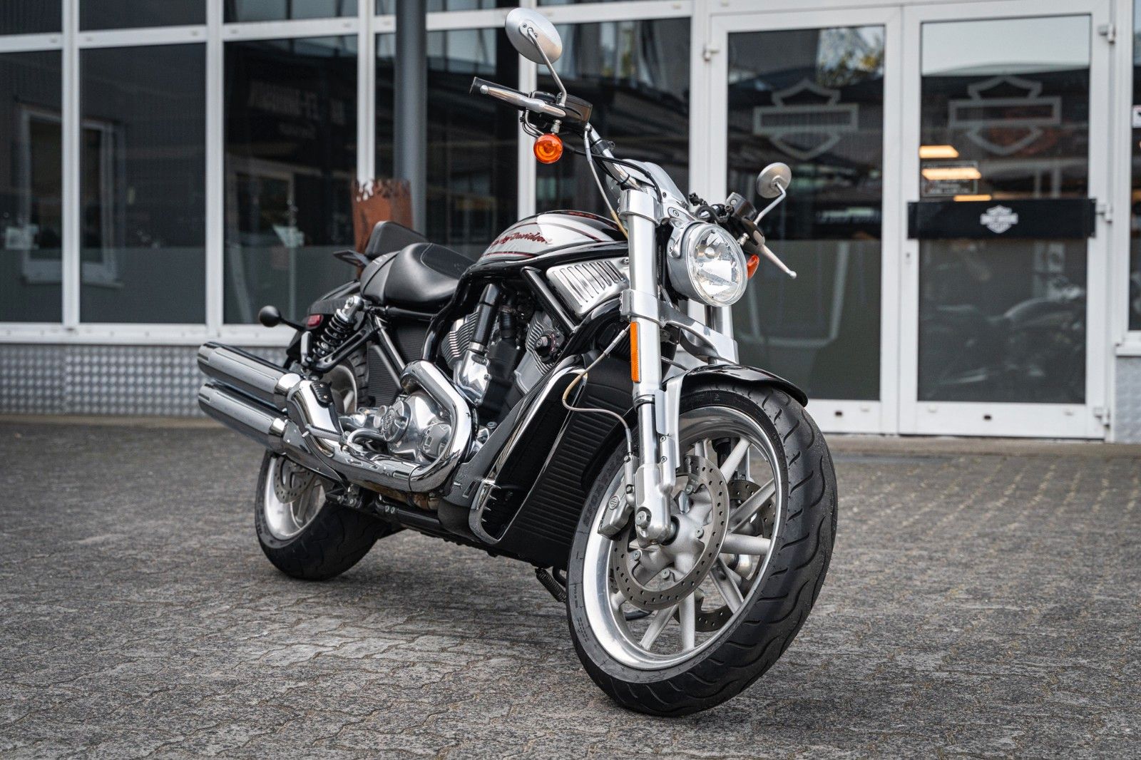 Fahrzeugabbildung Harley-Davidson VRSCR STREET ROD - SEHR GEPFLEGT -