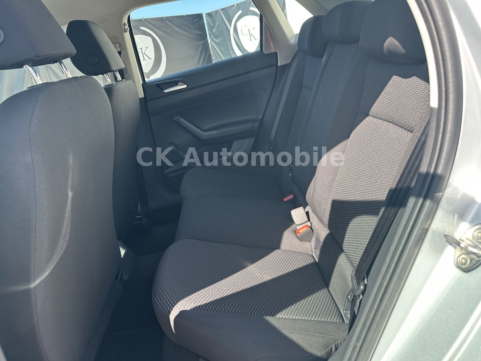 Fahrzeugabbildung Volkswagen Polo VI Trendline 1.0 BMT/Klima/Navi/PDC
