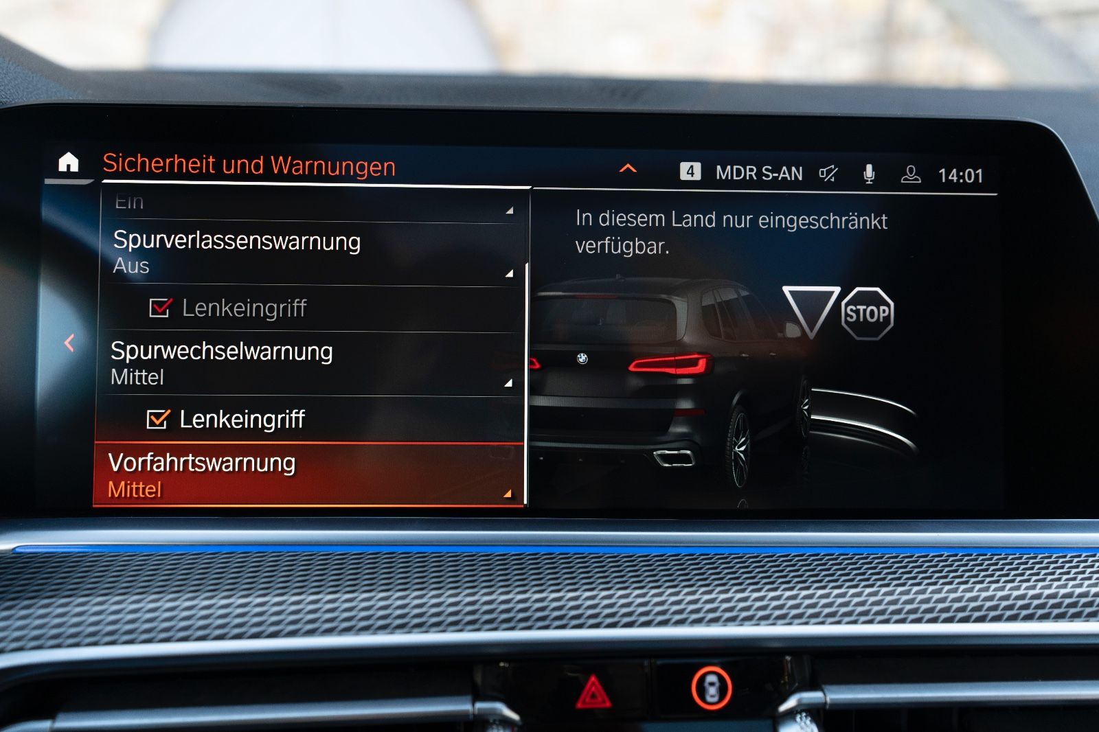 Fahrzeugabbildung BMW X5 xDrive40i M-SPORT HUD H&K 360° LASER ACC TOTW