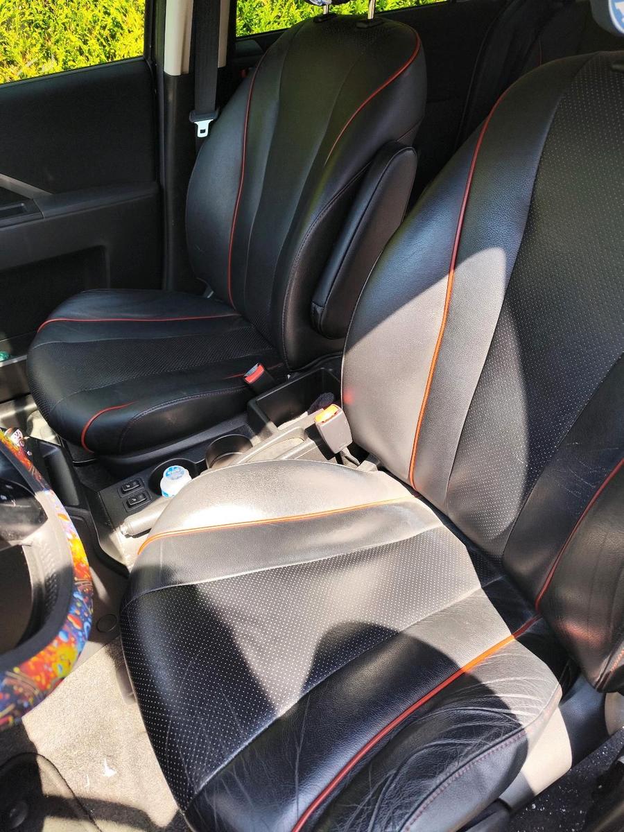 Mazda 5 2011 — photo 5