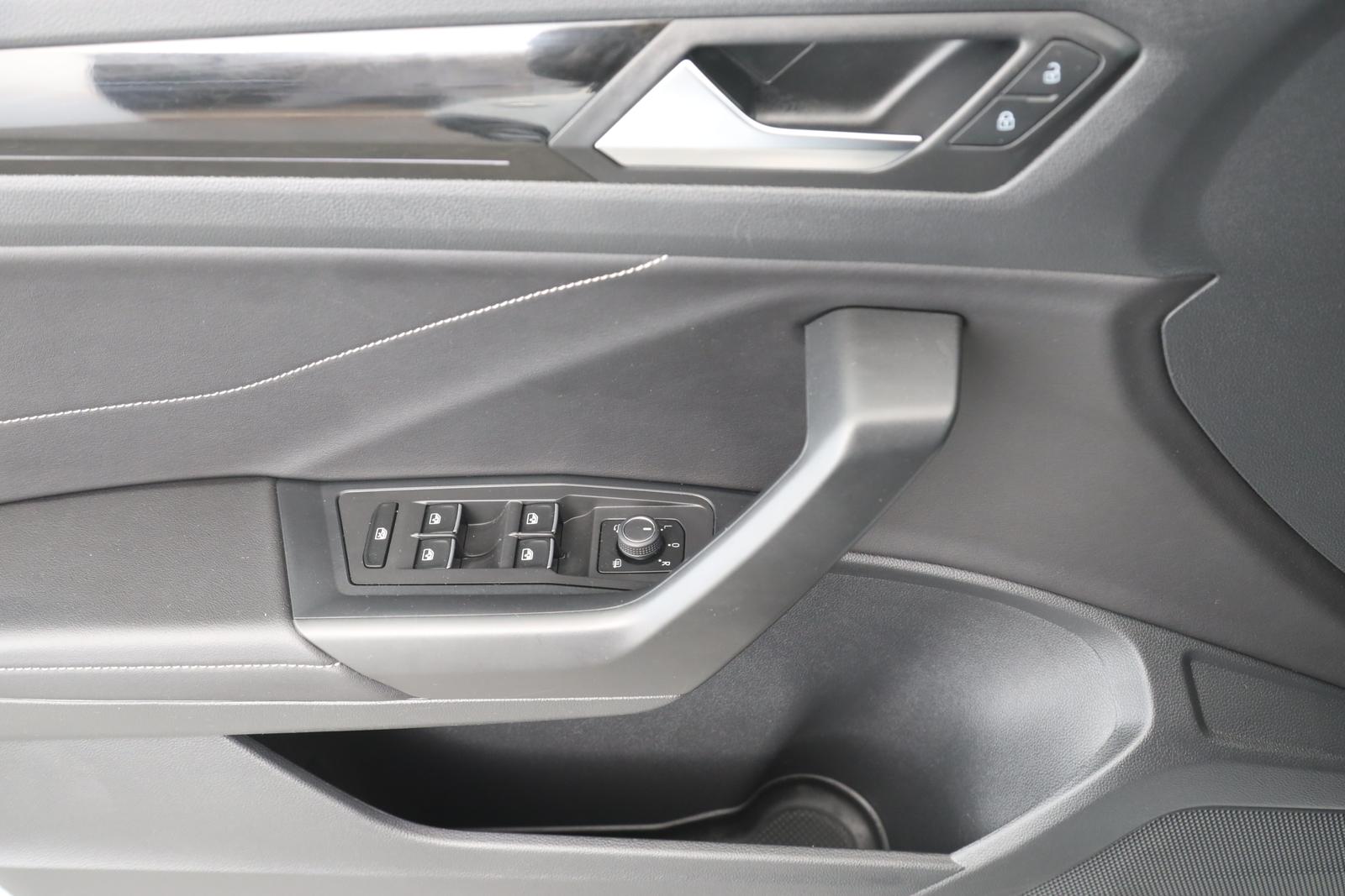Volkswagen T-Roc 2.0 TSI DSG 4MOTION R-Line NAVI ACC, миниатюра 17