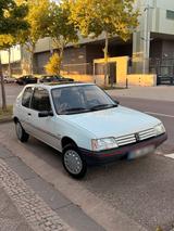 Peugeot 205 Color Line - Peugeot 205 aus 1991