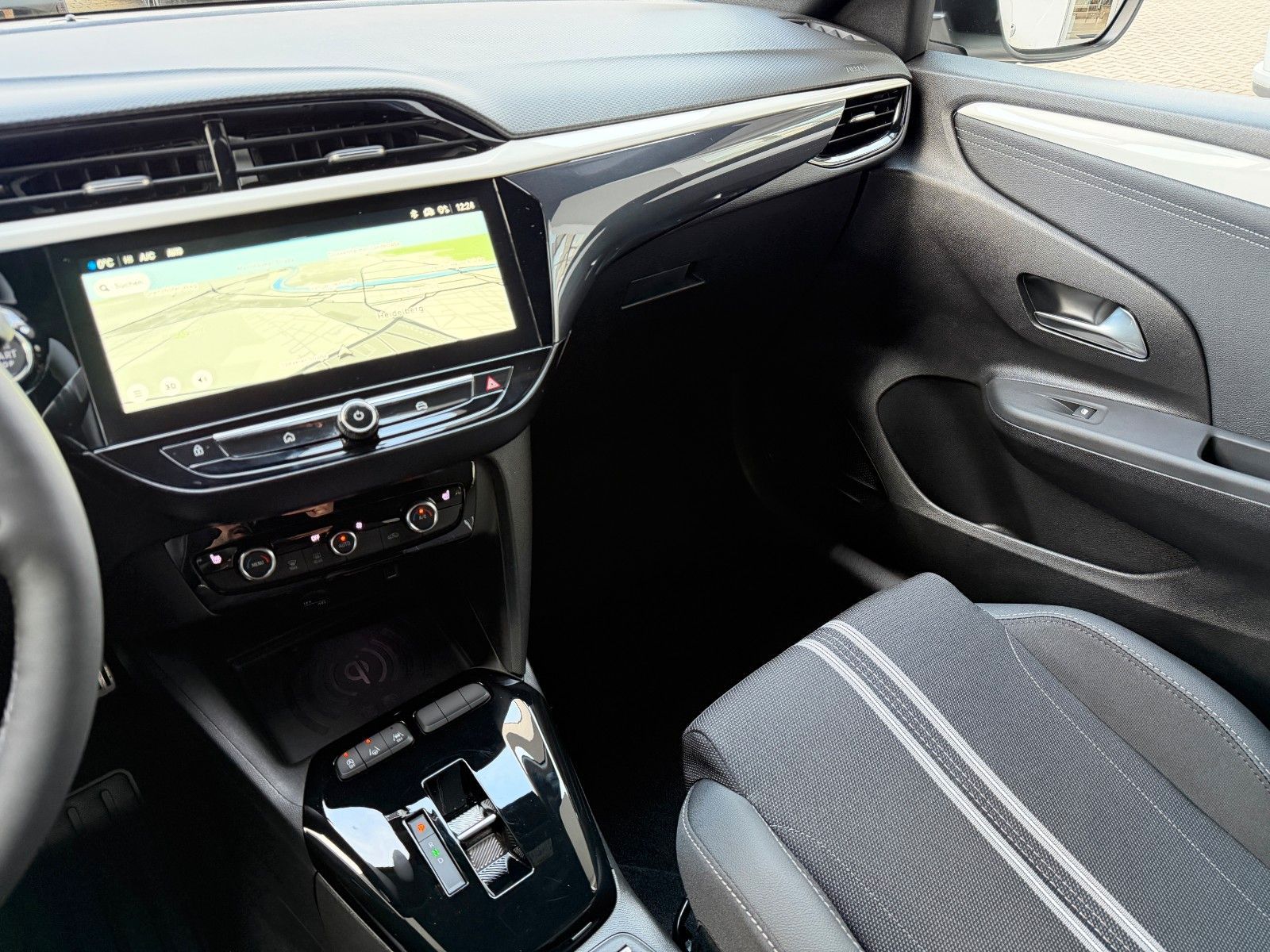 Fahrzeugabbildung Opel Corsa F 1.2 Turbo GS Kamera,LED,Navi,SHZ,Keyless