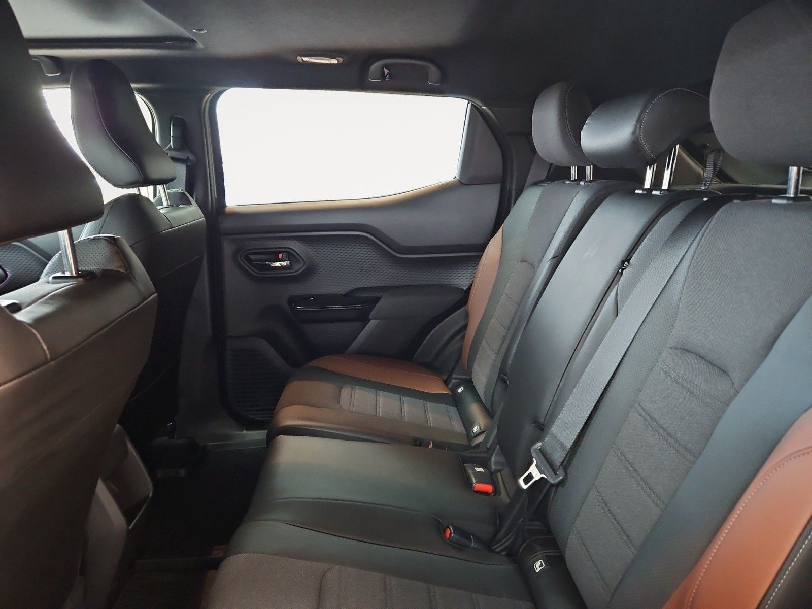 Fahrzeugabbildung Suzuki e Vitara 61 kWh Comfort+ Allgrip