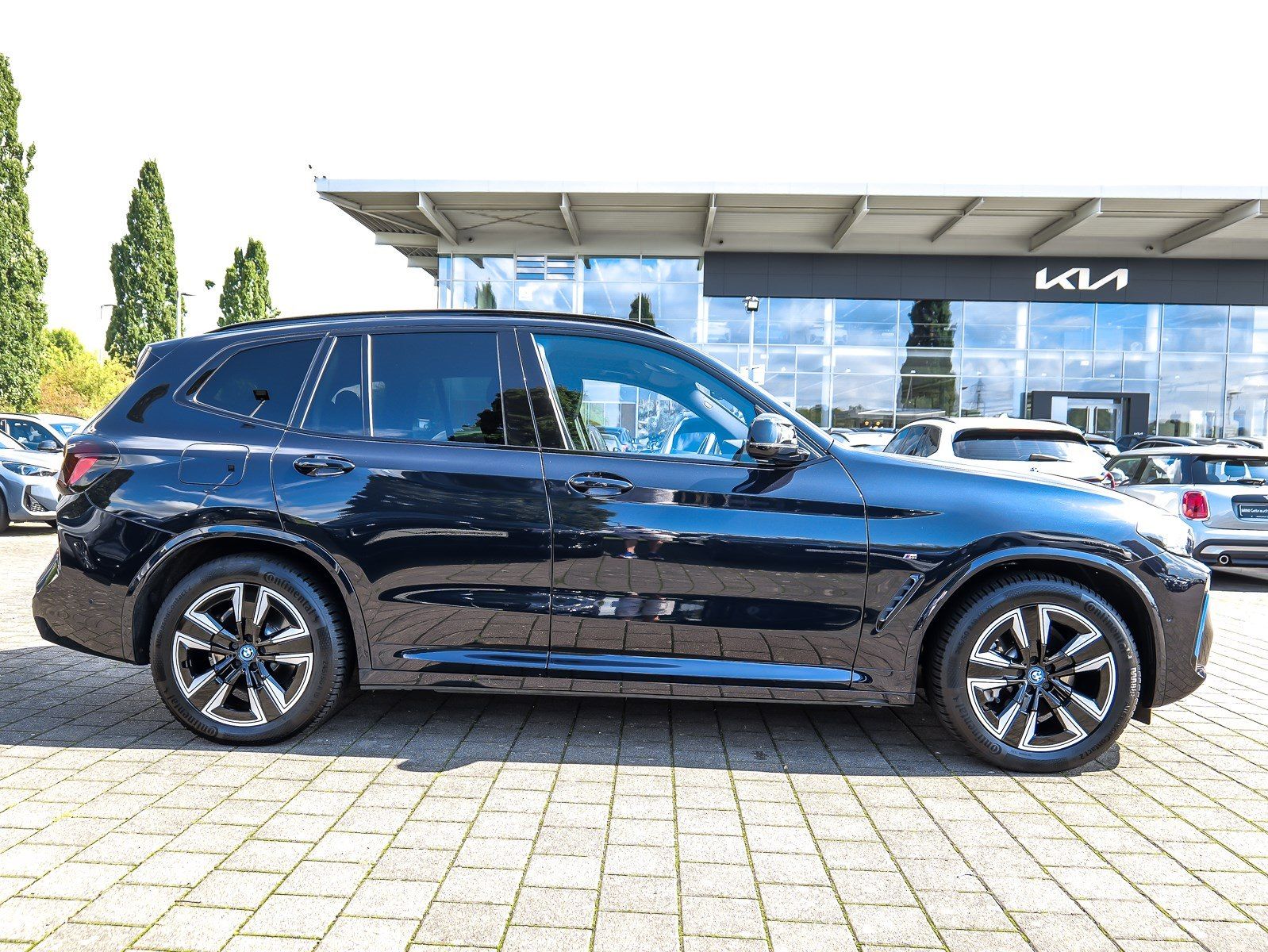BMW iX3 M Sport PANO ACC RFK NAVI Standh. foto 11