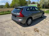Volvo XC60 B4 Momentum Geartronic Momentum - Volvo XC60 Momentum mit Benzin-Antrieb