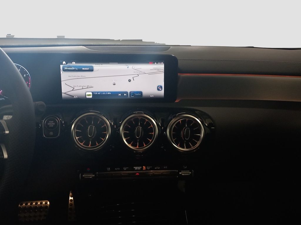 Fahrzeugabbildung Mercedes-Benz CLA 200 Shooting Brake AMG*Night*Navi*Pano*360°