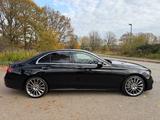Mercedes-Benz E 220 d 4MATIC AMG Line Autom. AMG Line - Mercedes-Benz E 220 Gebrauchtwagen in Lübeck