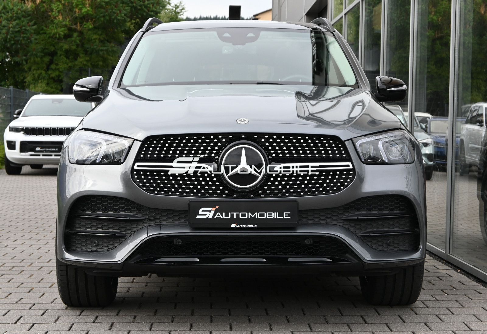 Fahrzeugabbildung Mercedes-Benz GLE 350 de 4MAT. AMG + NIGHT °ACC°AHK°PANO°HUD°