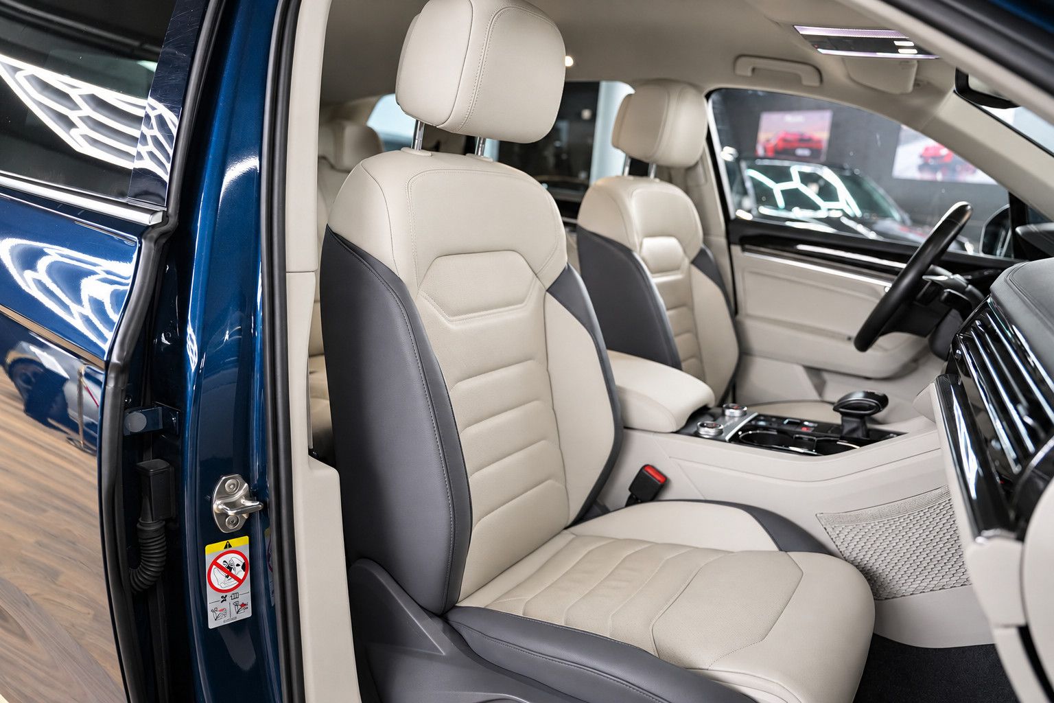 Fahrzeugabbildung Volkswagen Touareg Elegance 4Motion *InnovisionCockpit*LED