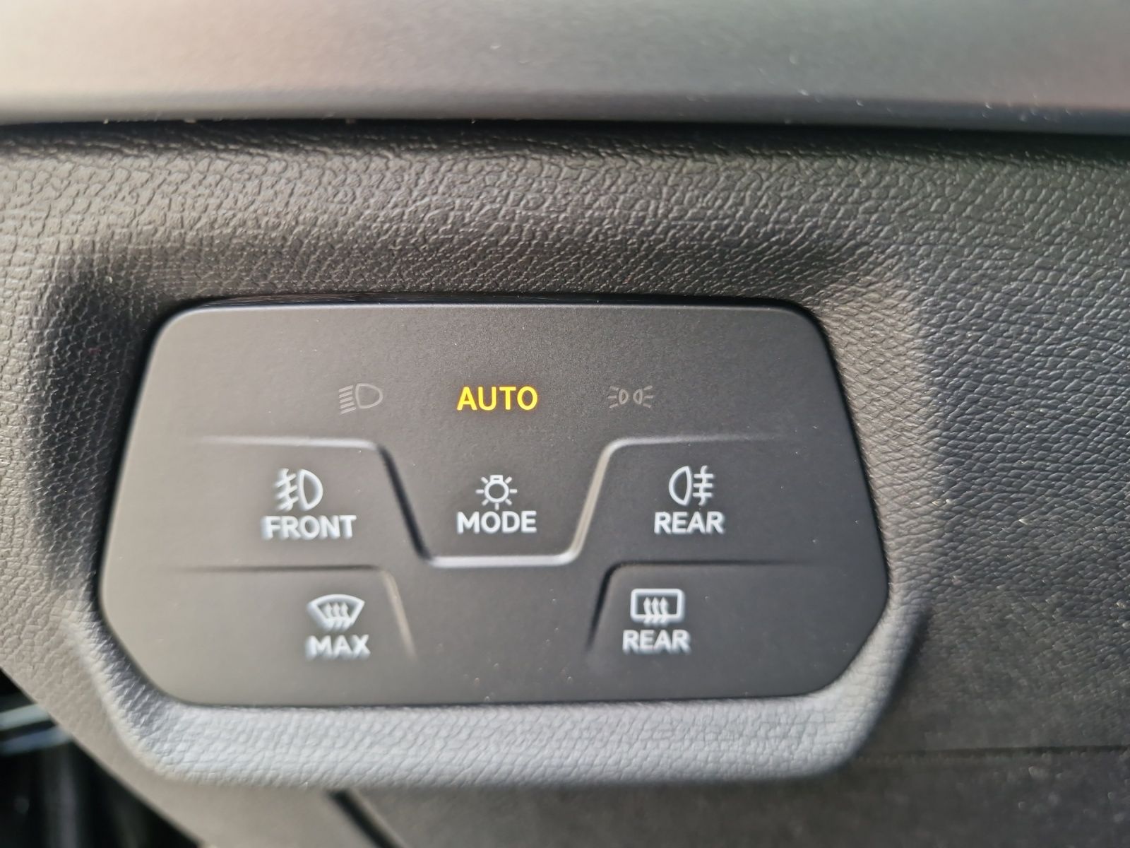 Fahrzeugabbildung CUPRA Formentor VZ Tribe Edition 2.0 TSI 4Drive DSG AK