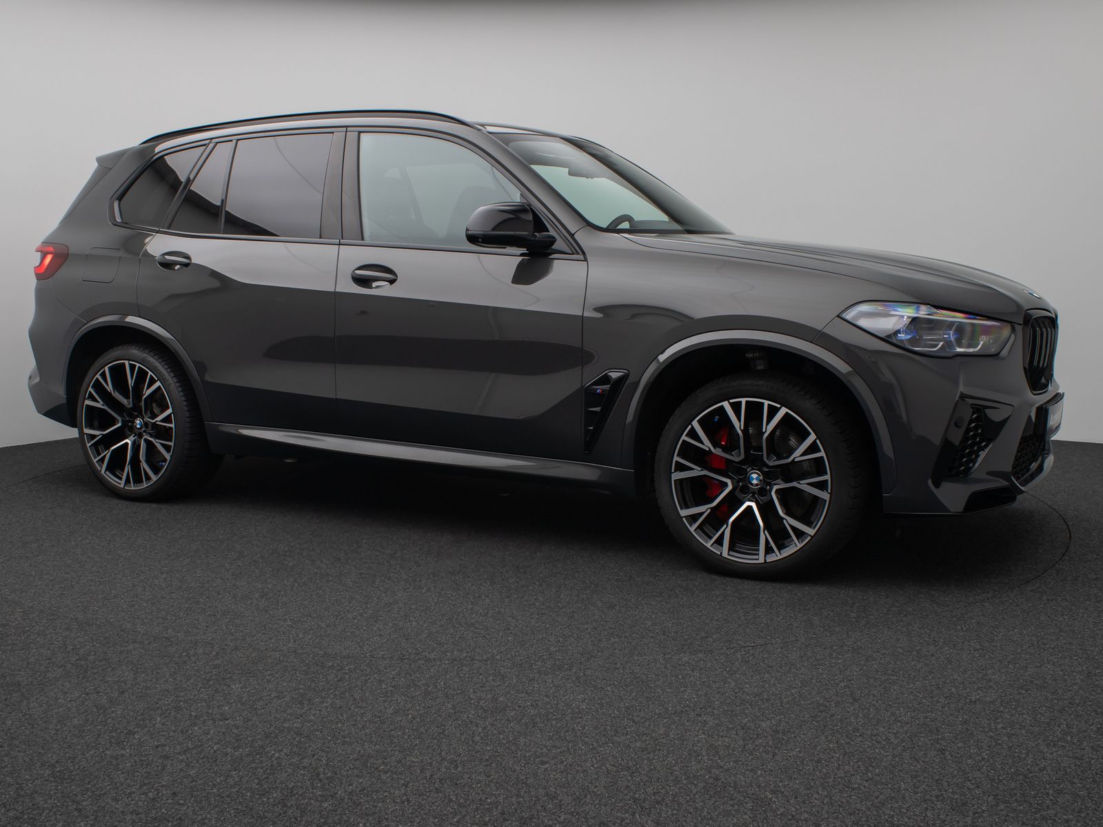 Fahrzeugabbildung BMW X5 M Competition Panorama Laser 360°DAB DisplKey