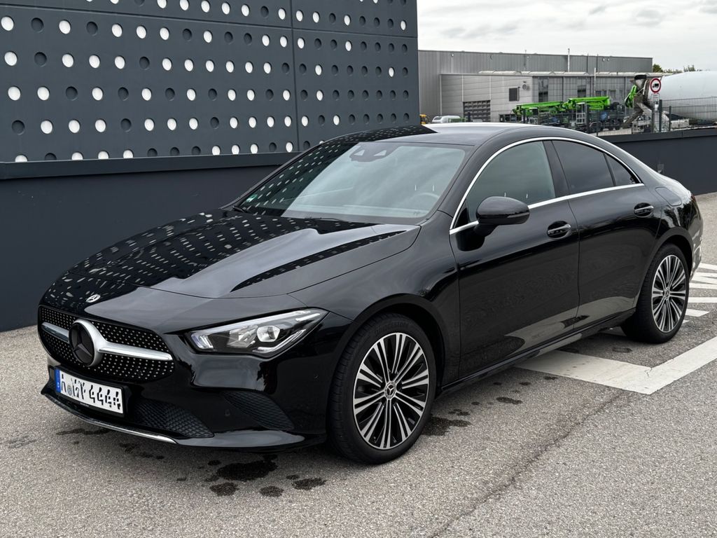 Image of Mercedes-Benz CLA 200