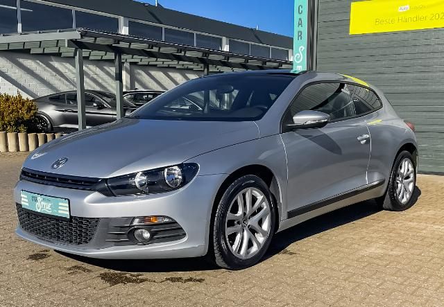 Volkswagen Scirocco 1.4 TSI AUTOMATIK SHZ PDC PANO