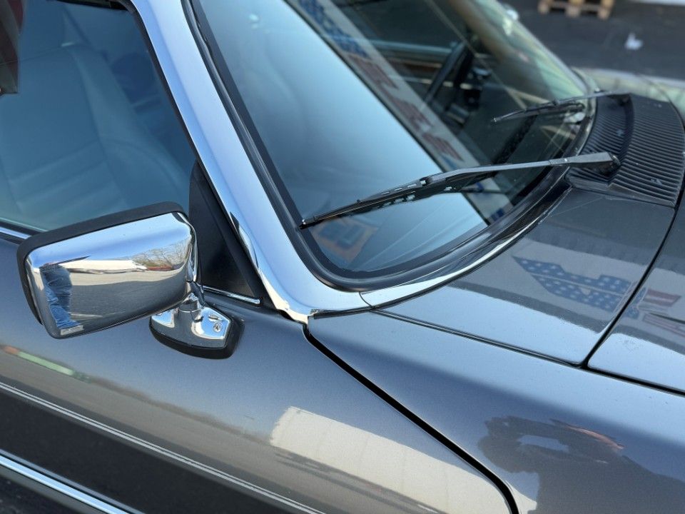 Fahrzeugabbildung Jaguar XJS 12 Zylinder Cabrio H. Zul. HU Neu