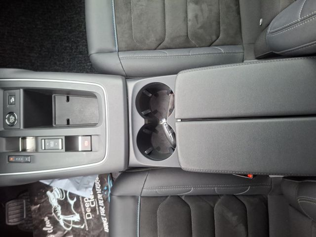 Citroën C5 Aircross C-Series 1.5 BHDi130 AT°LED°Navi°SHZ