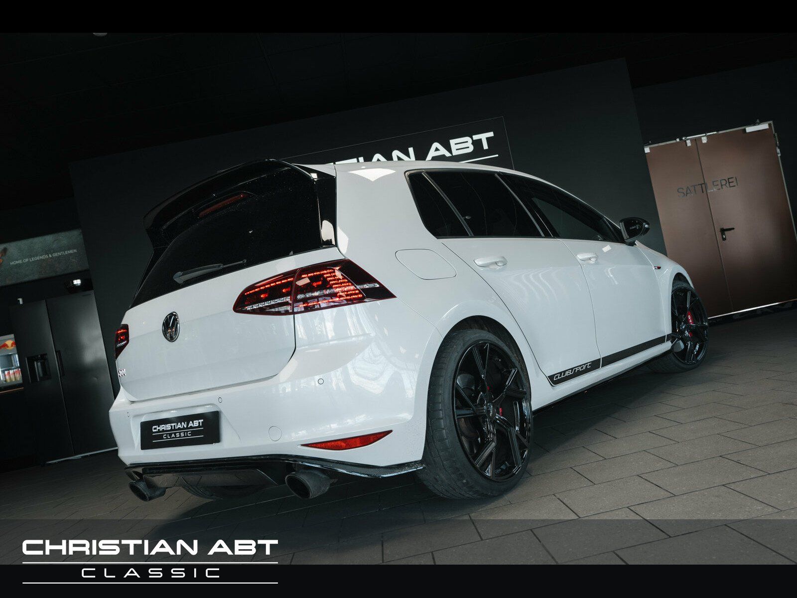 Fahrzeugabbildung Volkswagen Golf VII GTI Clubsport Pano Remus Navi Autom.