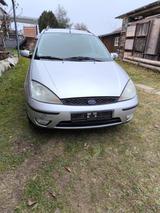 Ford Focus 1.8TDCi 74kW  Kombi - Ford Focus aus 2003 mit Diesel-Antrieb