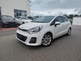 Kia Rio 1.2 Attract Klimaautomatik Einparkhilfe - Kia Rio aus 2015