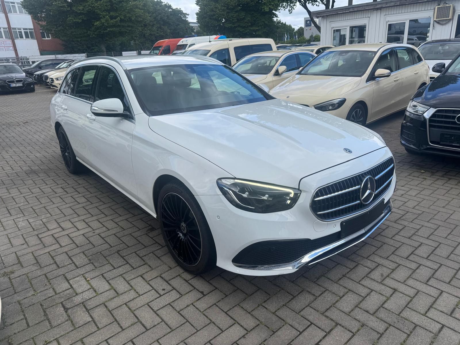 MERCEDES-BENZ E 220 E T-Modell E 220 d Komplettpreis