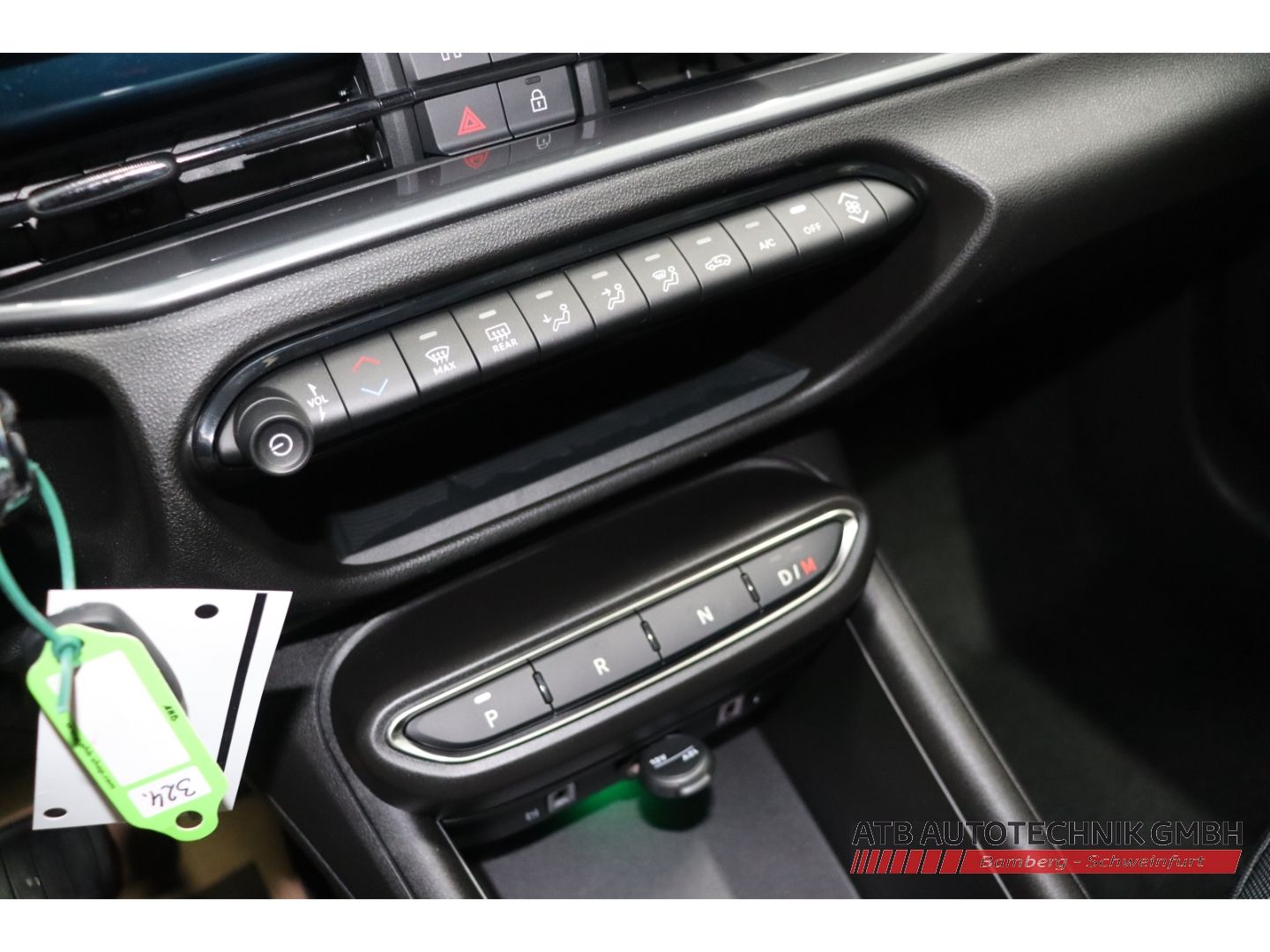 Fahrzeugabbildung Fiat 600 Hybrid 1,2 T3 74kW (100PS) Style-Paket