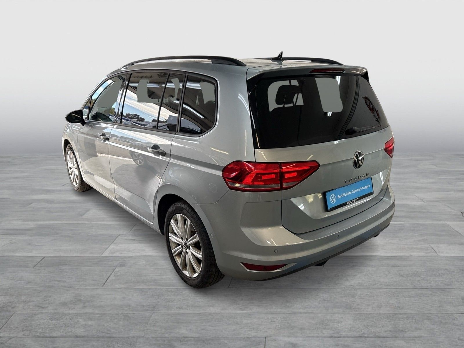Volkswagen Touran 1.5 HIGHLINE 7SITZE AHK CAM ACC LM17 NAVI foto 4