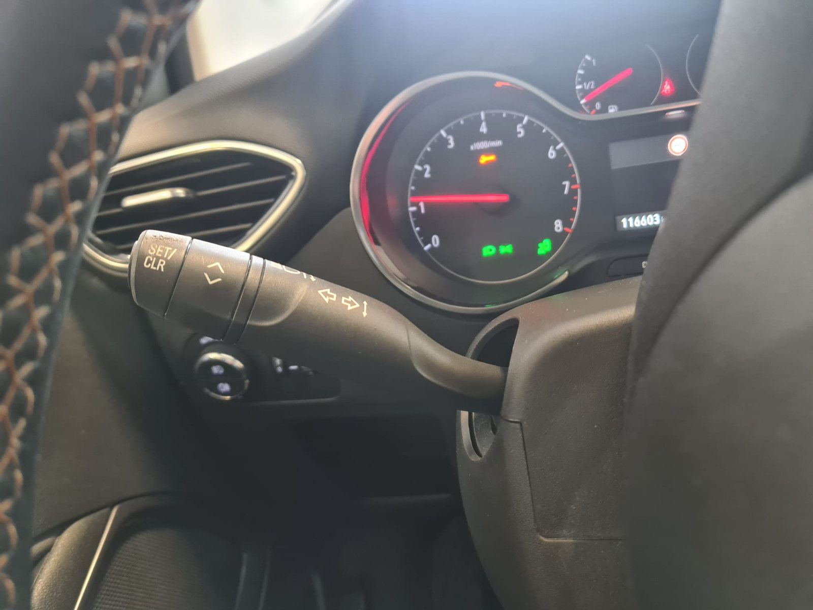 Fahrzeugabbildung Opel Crossland (X)1.2 DI Turbo /KLIMA / NAVI / KAMERA