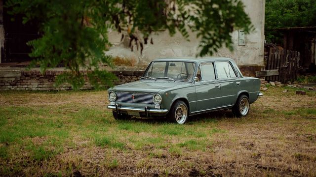 Lada 1200