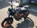 KTM Duke 390 ABS - MOTORRAD VON 251 BIS 500 CCM