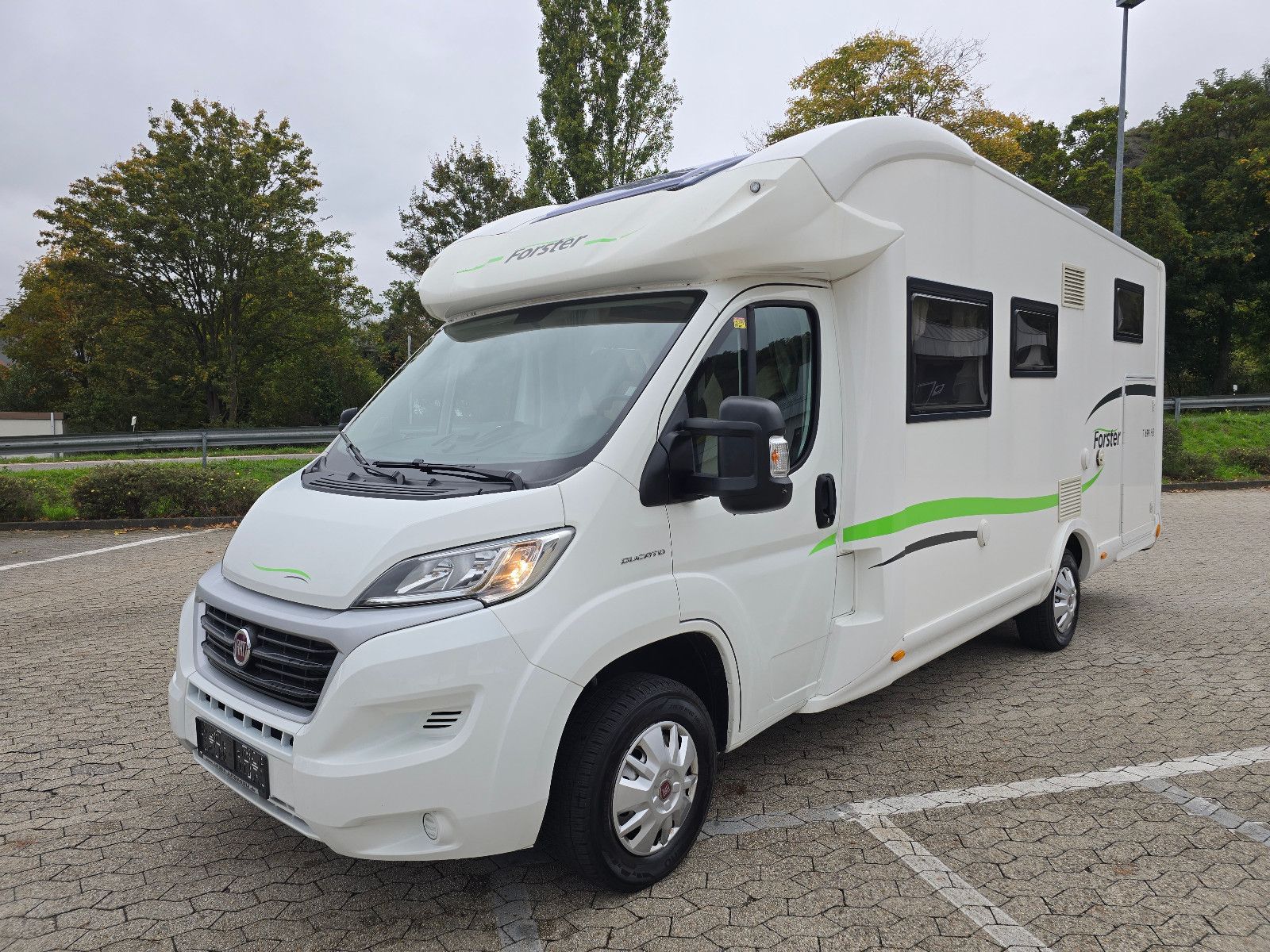 Forster T 699 HB+SOLARANLAGE+SAT ANLAGE+MARKIESE+NAVI+