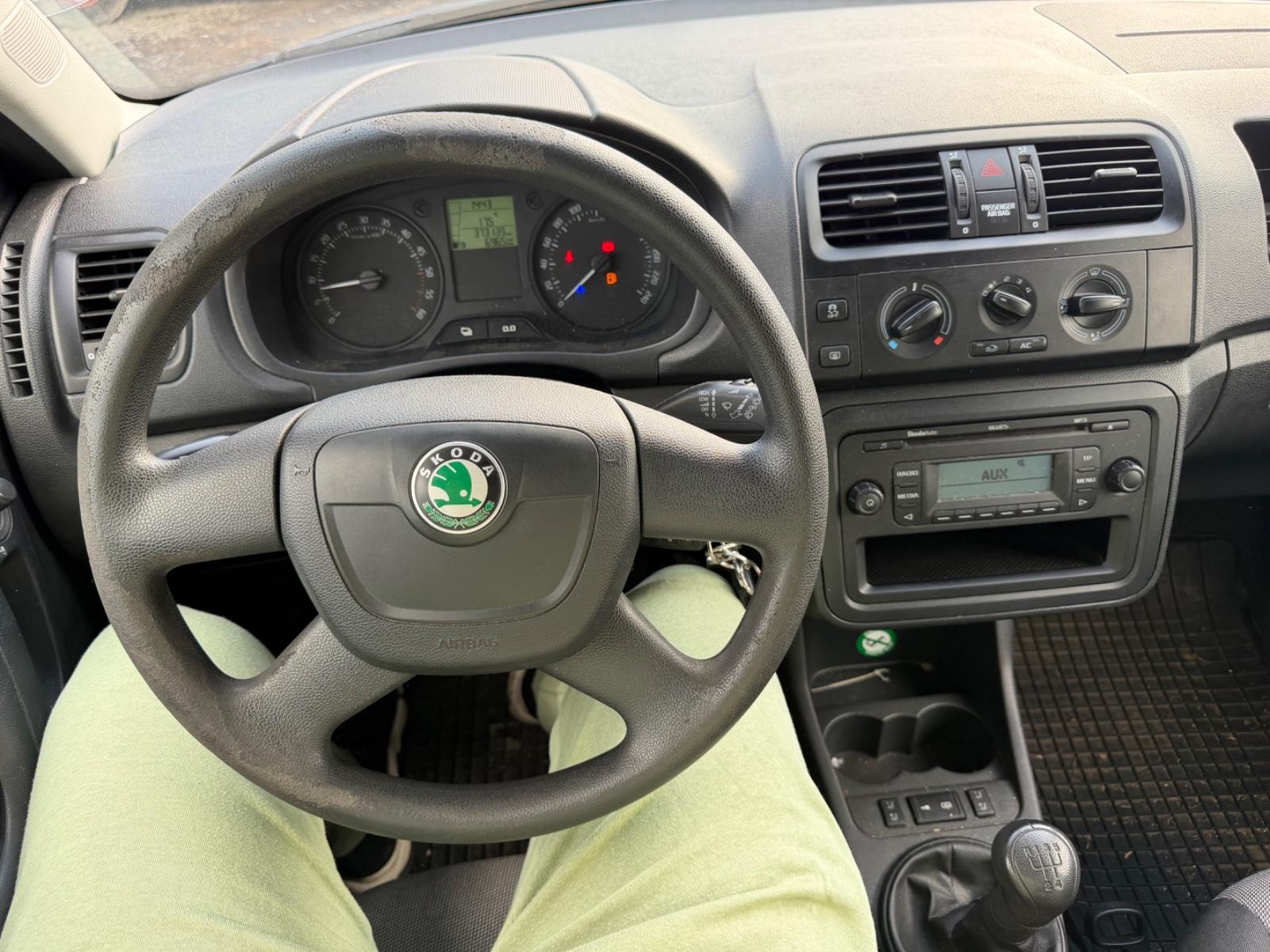 Skoda Fabia 2012 — photo 9