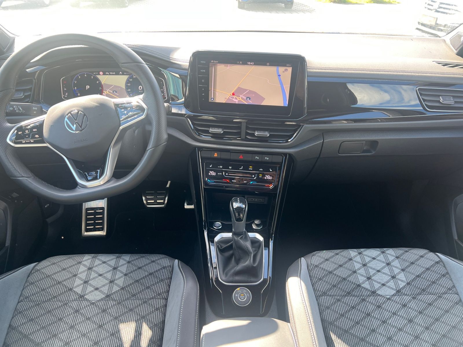 Volkswagen T-Roc - Bild 8