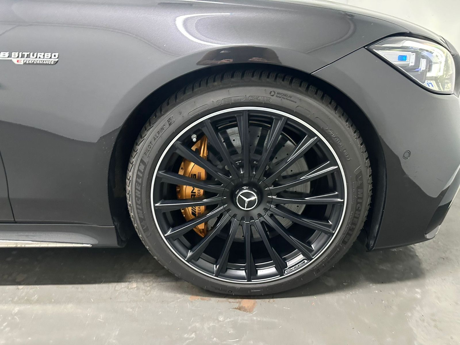 Fahrzeugabbildung Mercedes-Benz S 63 E Performance L *KERAMIK*TV*PANO*