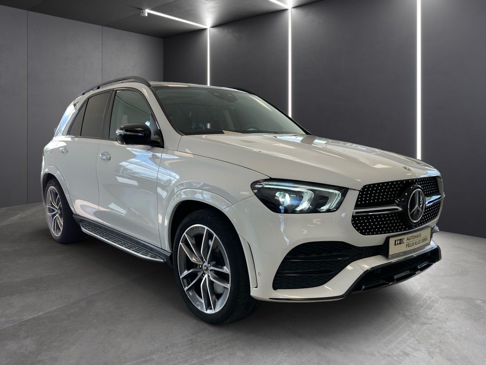Fahrzeugabbildung Mercedes-Benz GLE 450 AMG 4M*Airmatic*Distro*Pano*HUD*AHK*360°