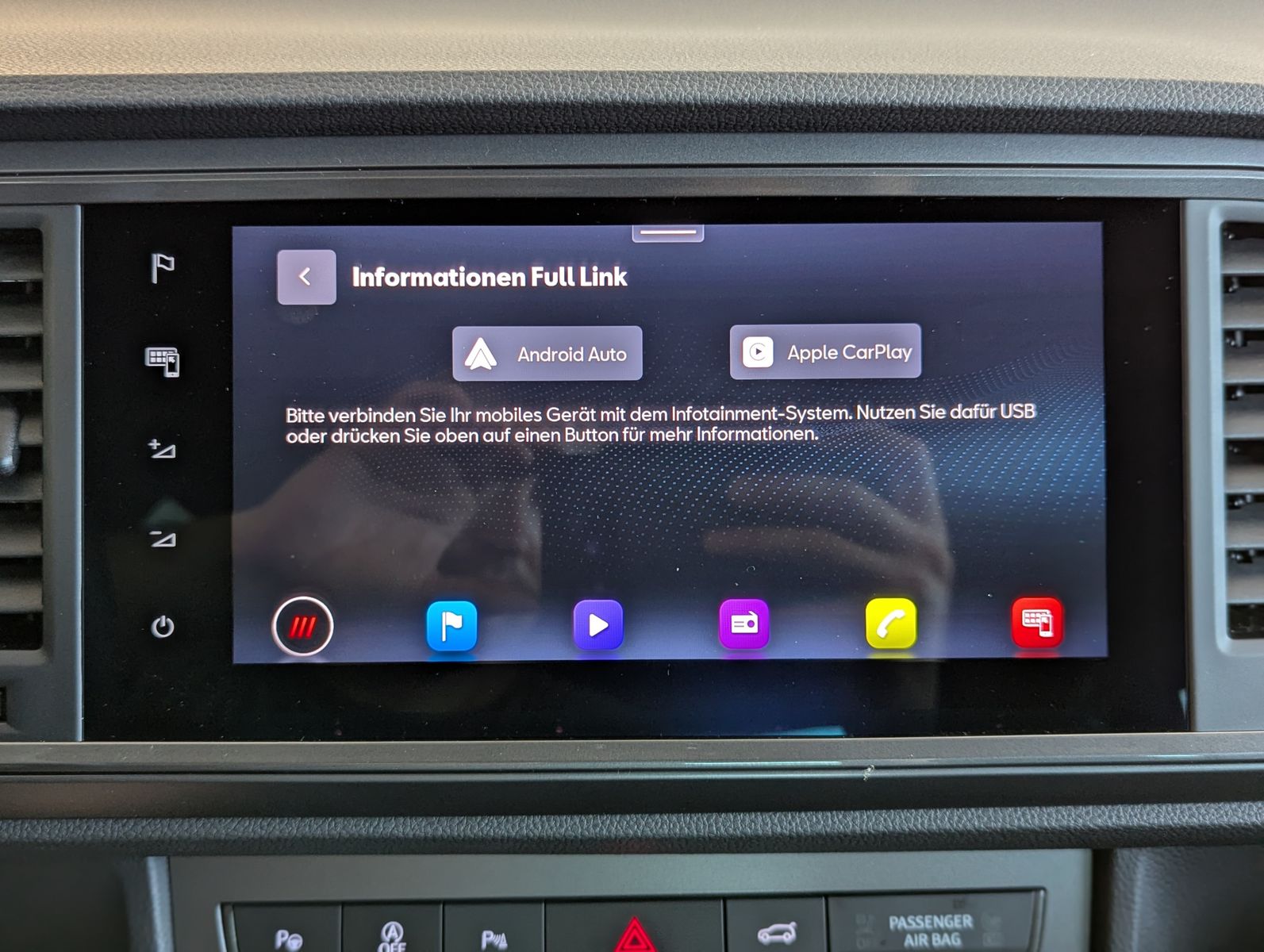 Fahrzeugabbildung CUPRA Ateca 1.5 TSI DSG Business-Plus AHK-Vorb. 19"