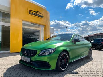 Ein Mercedes-Benz C 63 AMG C 63 S AMG Coupé Highend  4x Carbon  Burmester im Leasing