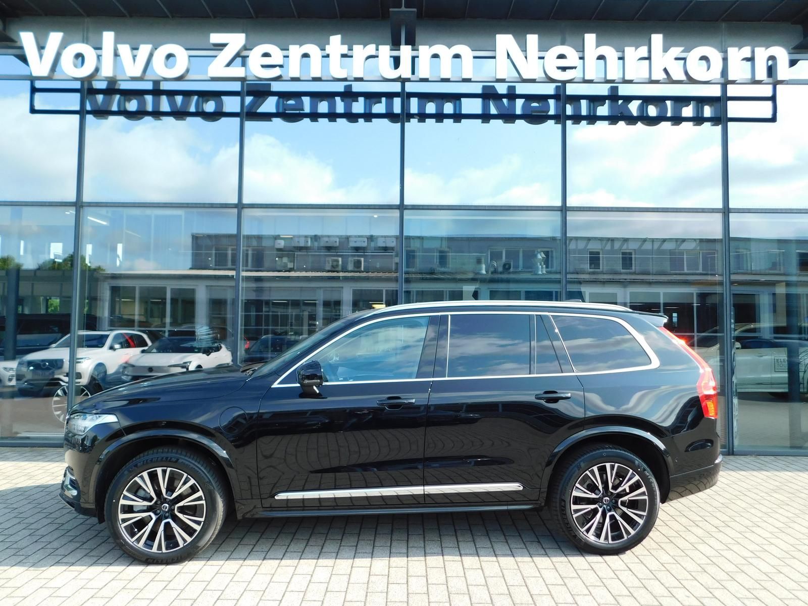 Fahrzeugabbildung Volvo XC90 T8 AWD Ultra Bright
