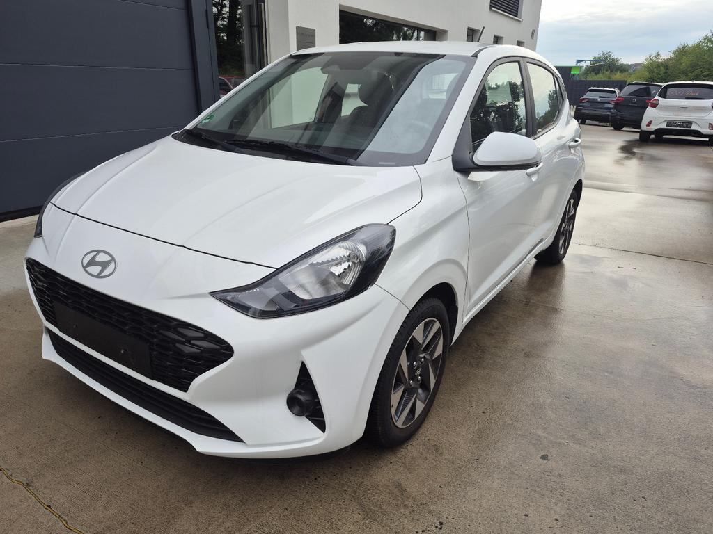 Hyundai i10 Trend 12 79 PSNAVIKAMERAKlimaautomatik 2024