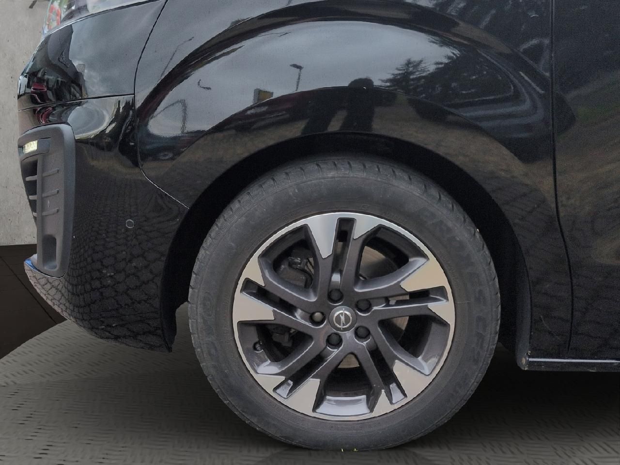 Fahrzeugabbildung Opel Zafira Life Edition M