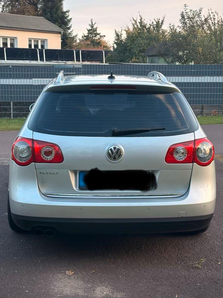 Volkswagen Passat 2010 — engine 170 HP (125kW)