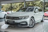 Volkswagen Passat 2.0 TDI DSG R-Line Elegance NAVI AHK PANO - Volkswagen Passat mit Diesel-Antrieb: Kombi, R Line