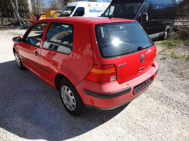 Fahrzeugabbildung Volkswagen Golf 1.4 Basis/2.Hand/